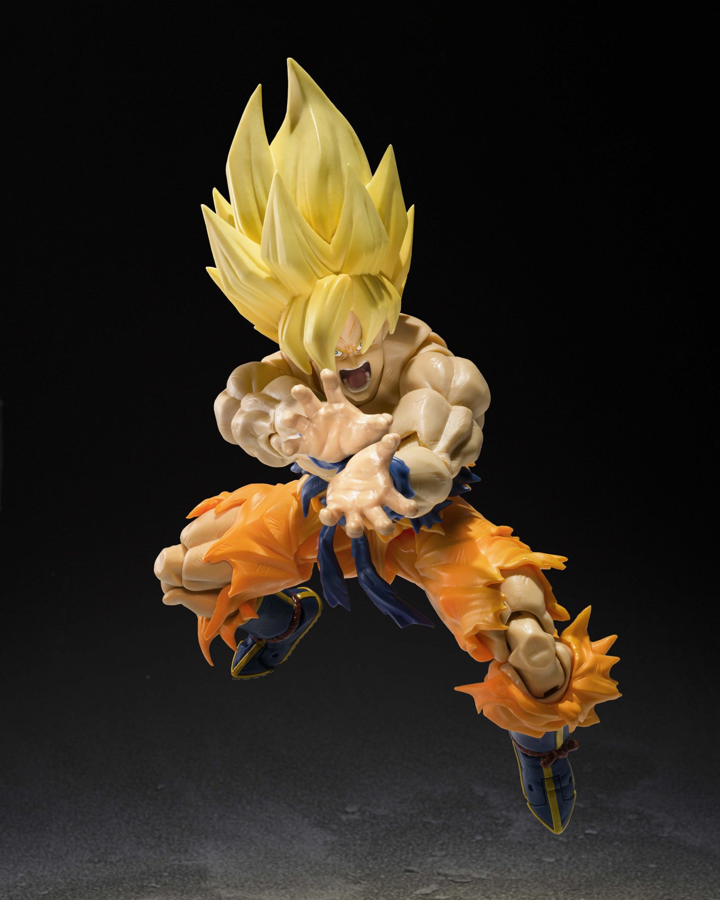 S.H.Figuarts Dragon Ball Son Goku Super Saiyan Legendary Super Saiyan Best Selection Tamashii Nations Bandai