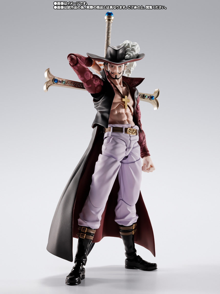S.H.Figuarts One Piece Dracule Mihawk Hawkeye Tamashii Nations Bandai