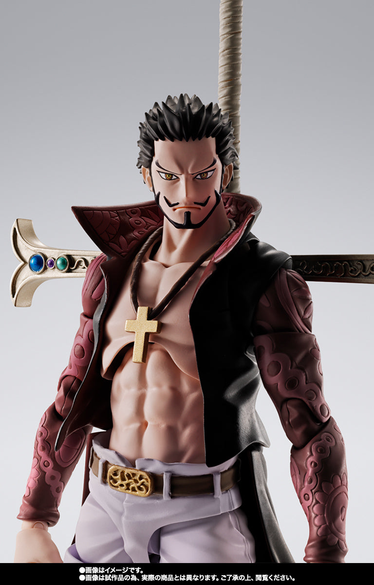 S.H.Figuarts One Piece Dracule Mihawk Hawkeye Tamashii Nations Bandai