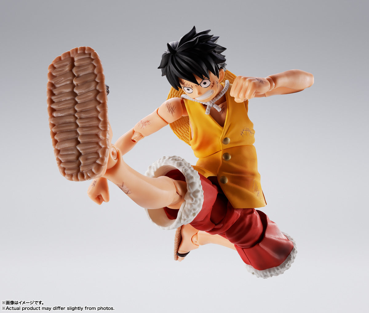 S.H.Figuarts One Piece Monkey D Luffy Marine Ford Tamashii Nations Bandai